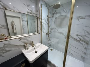 Photo 14- click for photo gallery